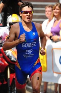 Javier Gomez Noya, campe贸n europeo 2009 de triatl贸n